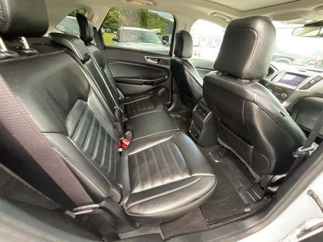 Used 2020 White Ford SEL image 21