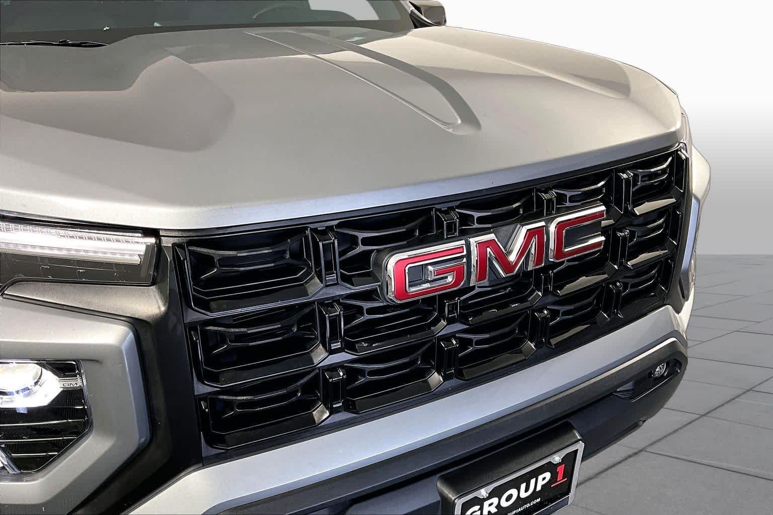 Used 2025 Sterling Metallic GMC 2WD Elevation image 28