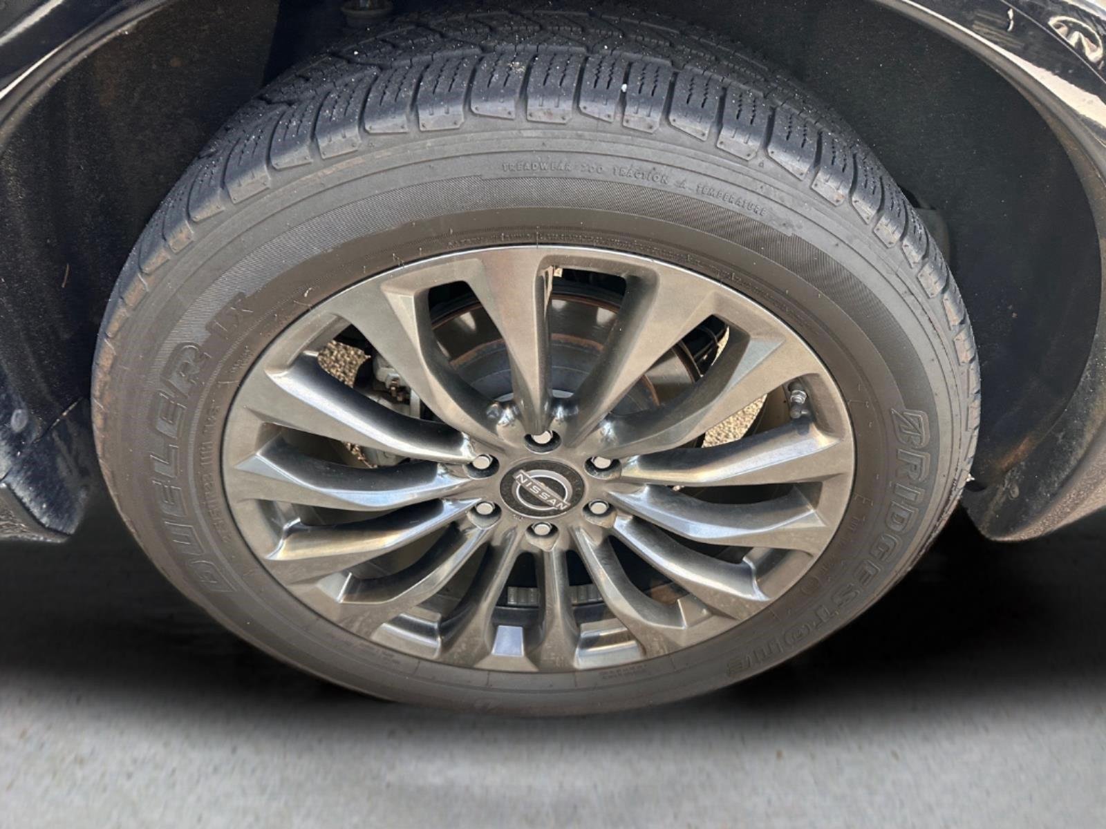 Used 2021 Super Black Nissan Platinum image 20
