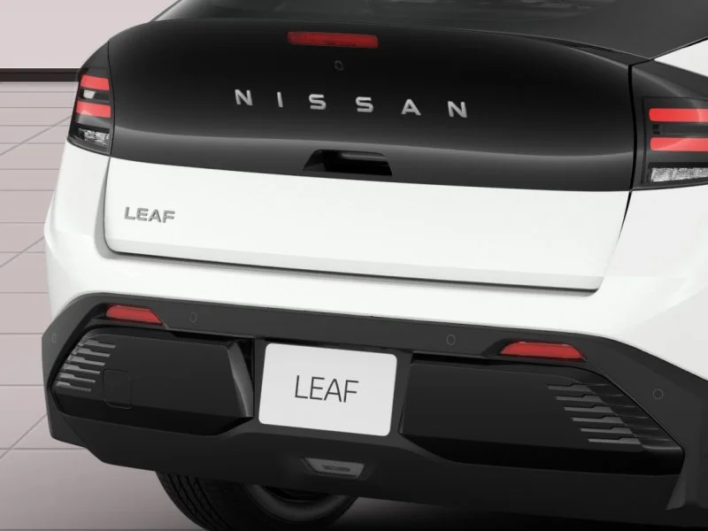 New 2026 Everest White Pearl TriCoat / Super Black Two-tone Nissan SV+ image 14