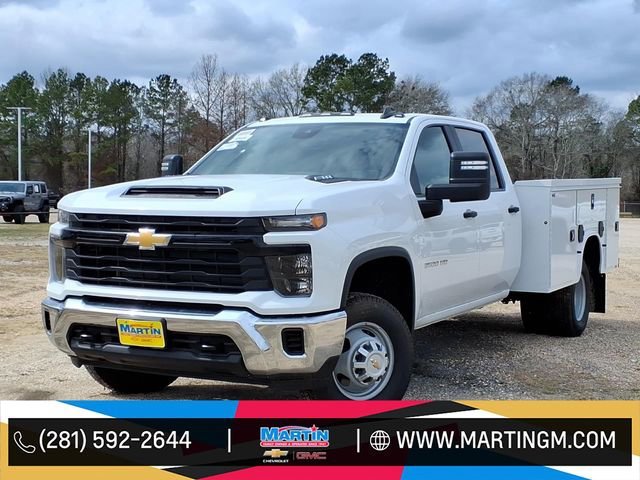 Summit White 2025 Chevrolet Silverado 3500HD Chassis Work Truck Crew Cab 4WD Pickup Truck Four-Wheel Drive