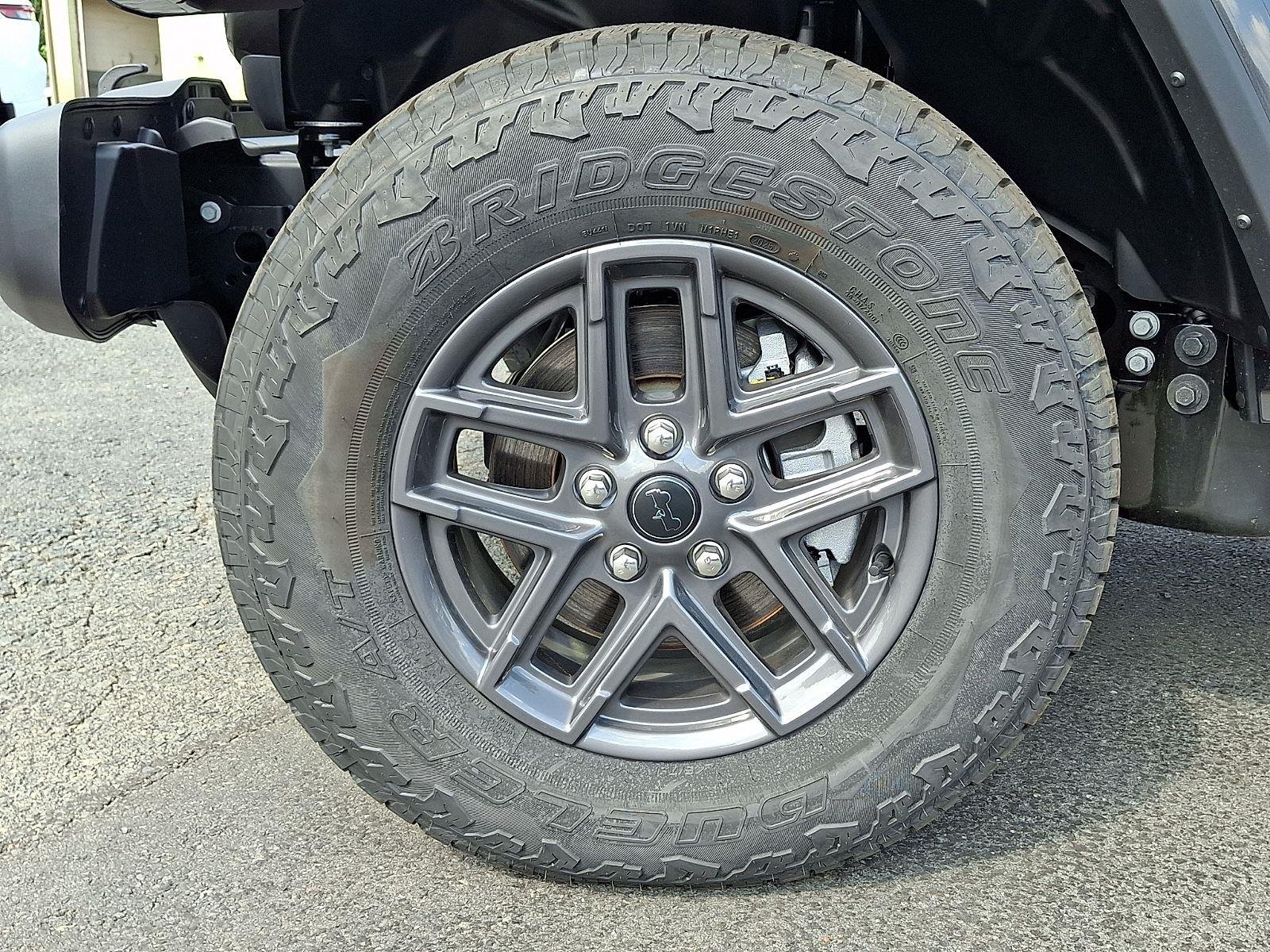New 2026 Granite Crystal Metallic Clearcoat Jeep Sport S image 6