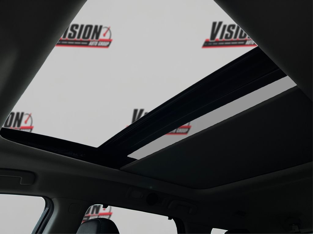 Used 2023 Silver Nissan SL image 23