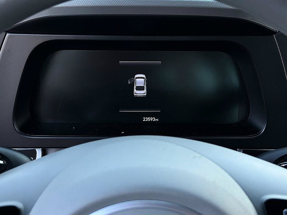 Certified Used 2024 Fluid Metal Hyundai SE image 11