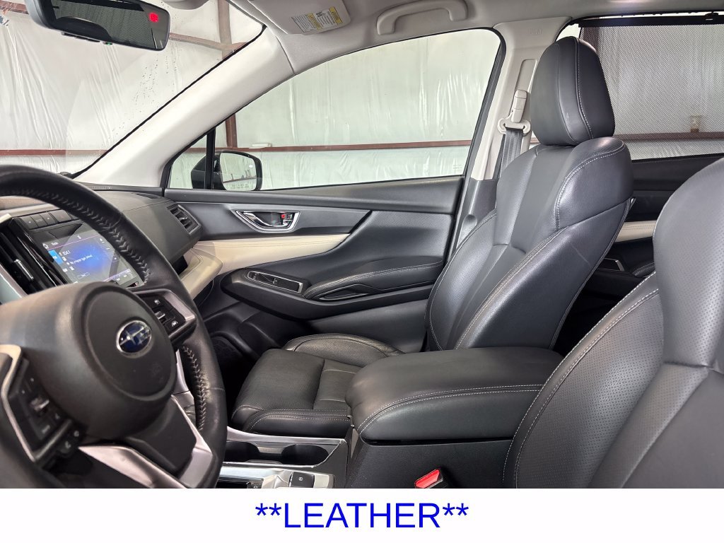 Used 2020 Crystal White Pearl Subaru Limited image 12