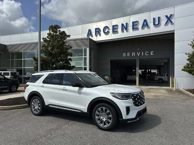 New 2026 Star White Metallic Tri-Coat Ford Platinum™ image 13