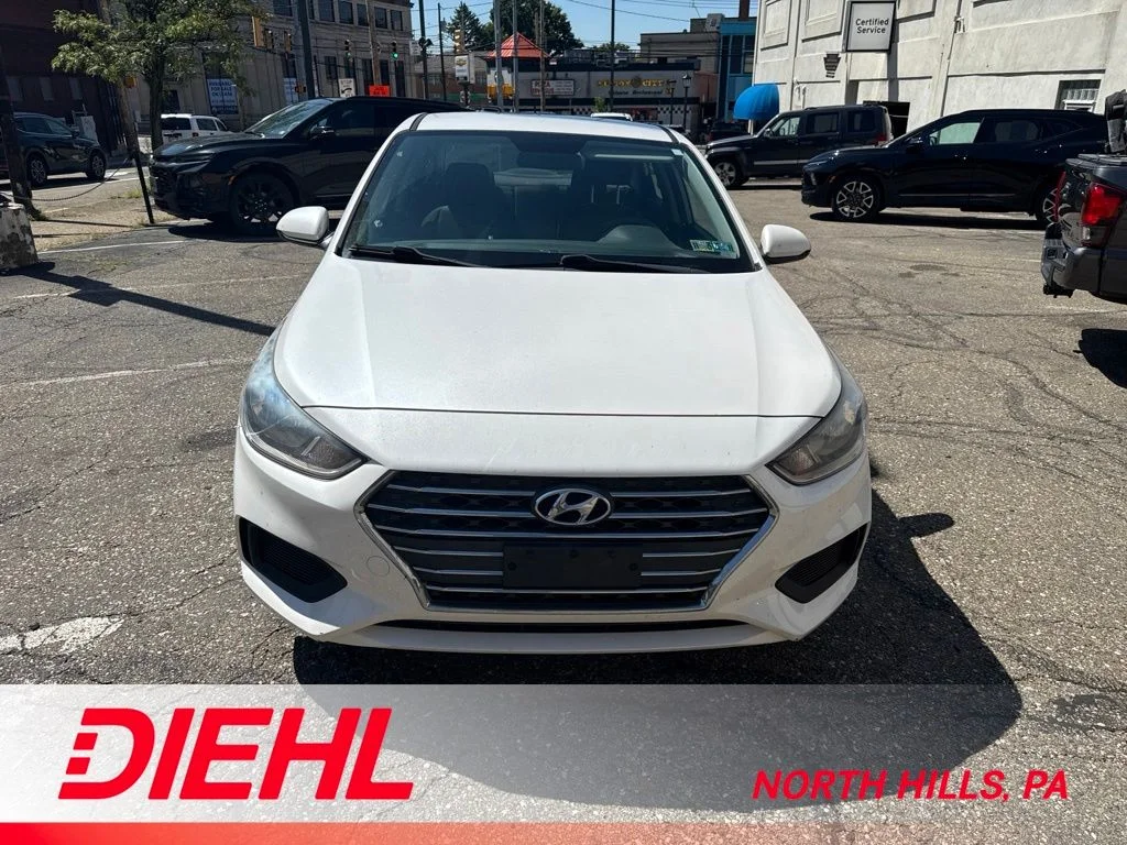 Used 2019 White Hyundai SE image 1