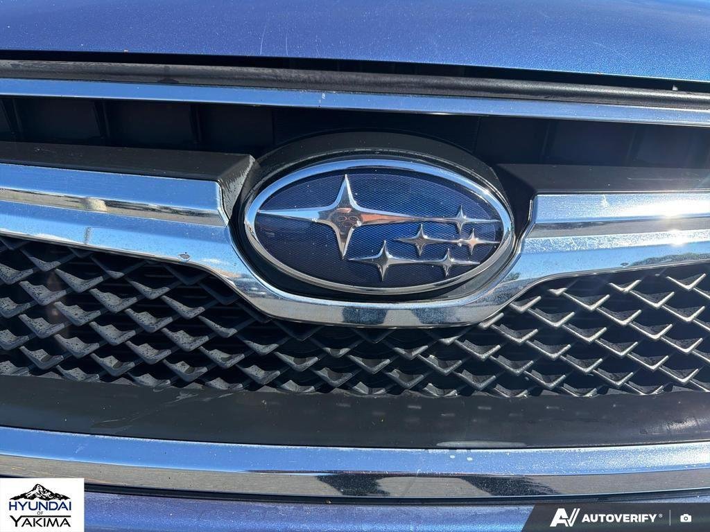 Used 2017 Quartz Blue Pearl Subaru Limited image 9