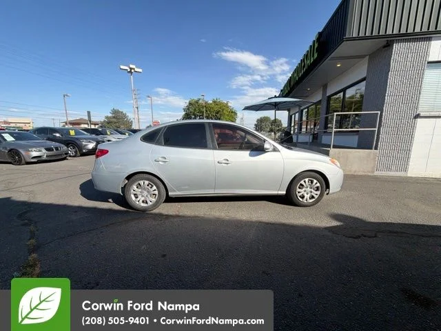 Used 2009 Silver Hyundai GLS image 3