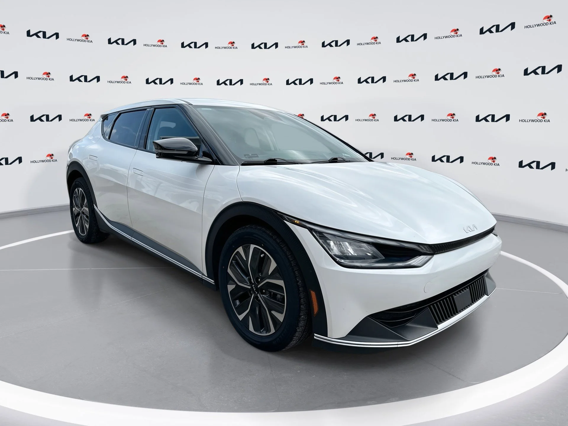 2024 Kia EV6 Light's photo