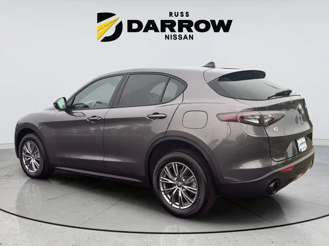 Used 2024 Gray Alfa Romeo Sprint image 3