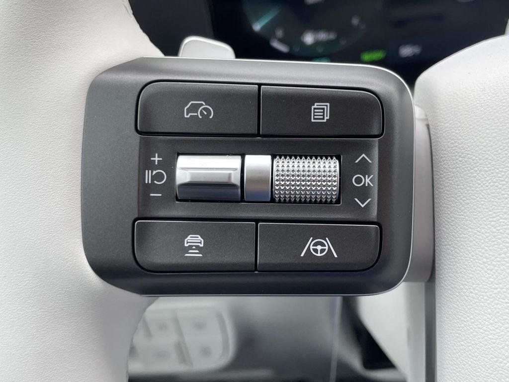 New 2026 Red Hyundai SEL Premium 7P image 20