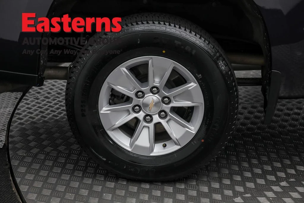Used 2023 Gray Chevrolet LT image 31