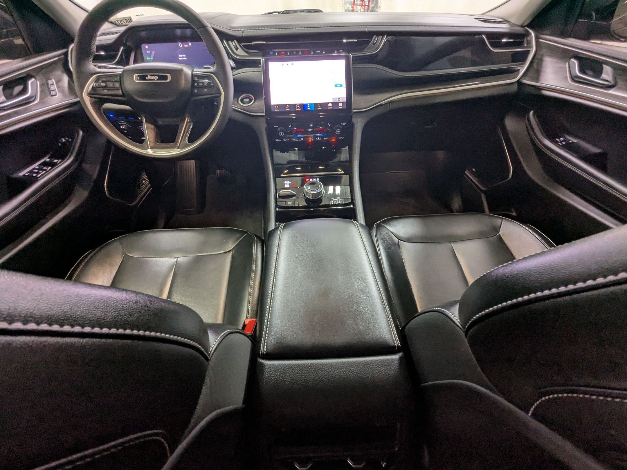 Used 2022 Diamond Black Crystal Pearlcoat Jeep 4xe image 20