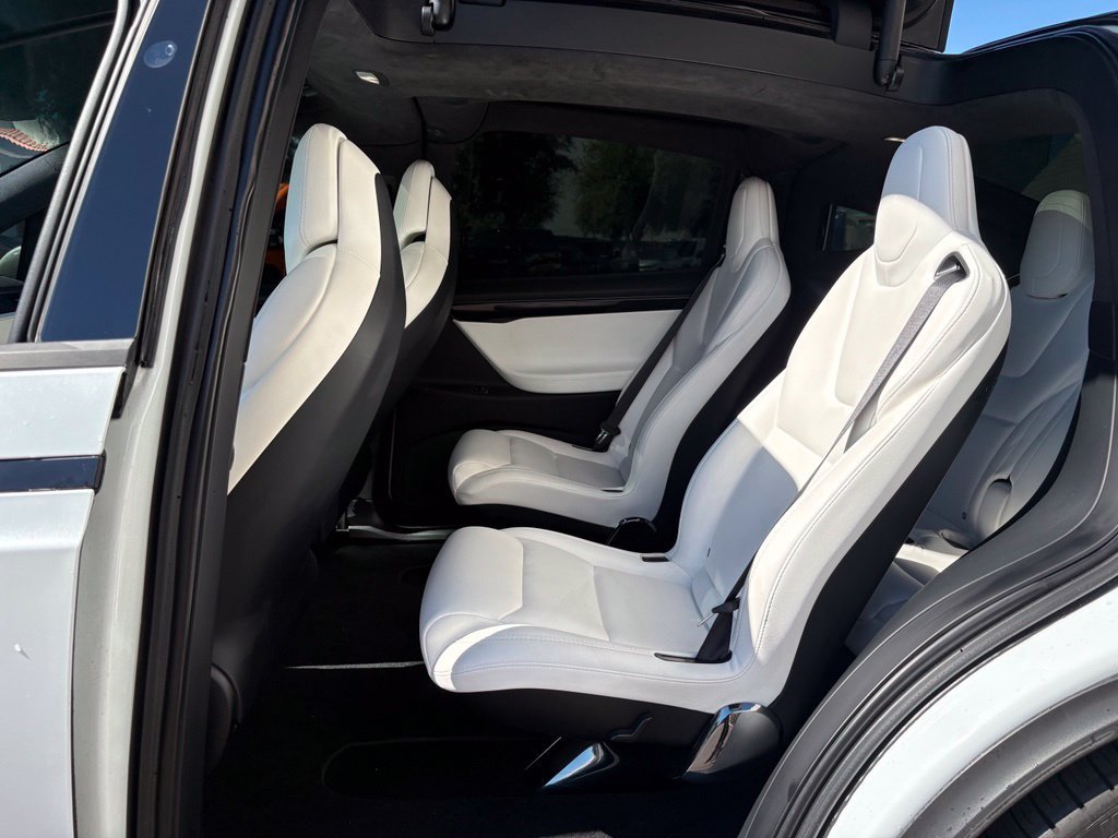 Used 2019 White Tesla Long Range image 10