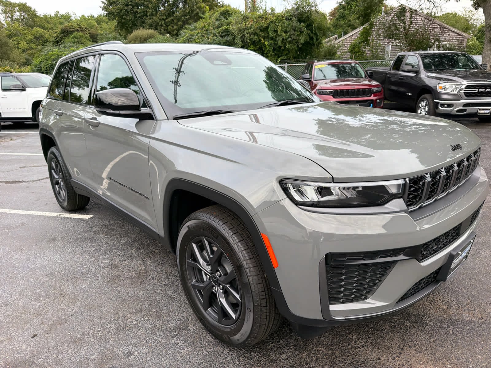 2027 Jeep Grand Cherokee