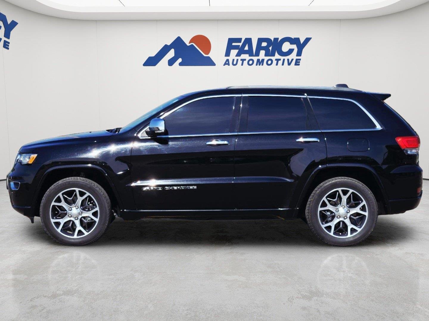 Used 2019 Diamond Black Jeep Overland image 6