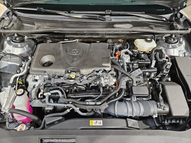 Certified Used 2025 PRECIOUS METAL Toyota  image 19
