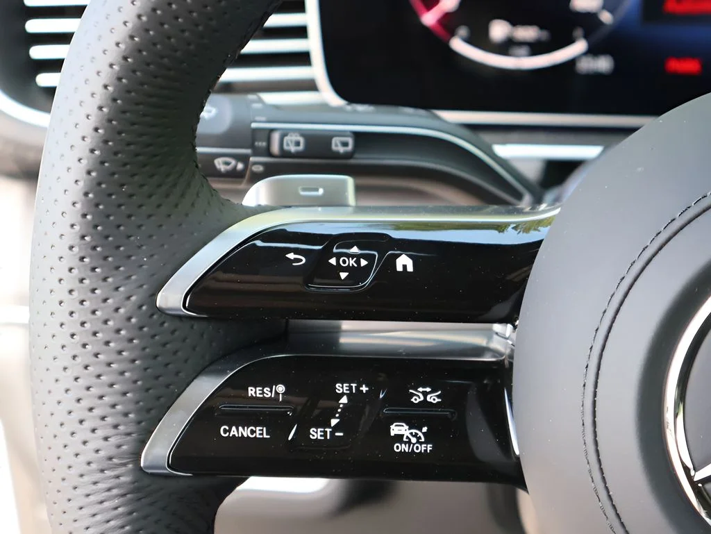 New 2026 MANUFAKTUR Alpine Grey Mercedes-Benz GLS 450 image 32