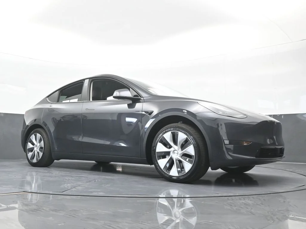 Used 2024 Gray Tesla Standard Range image 55