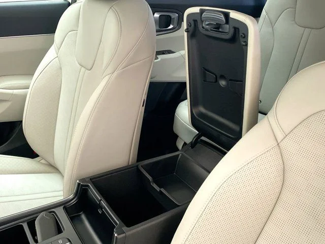 New 2026 Snow White Pearl Kia EX image 27