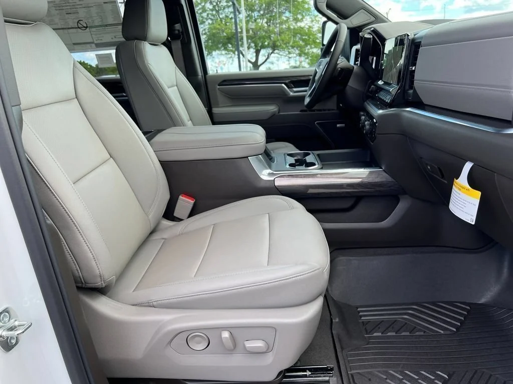 2025 Chevrolet Silverado 2500 HD LTZ - Photo 27