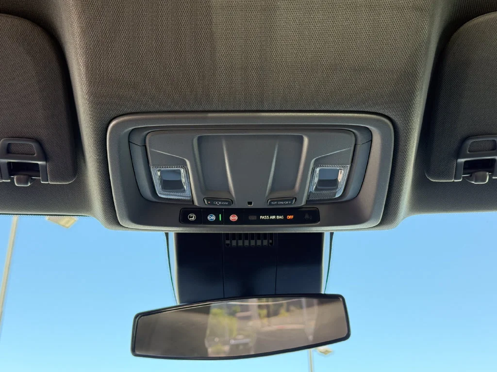 Used 2026 Titanium Rush Metallic GMC Elevation image 23