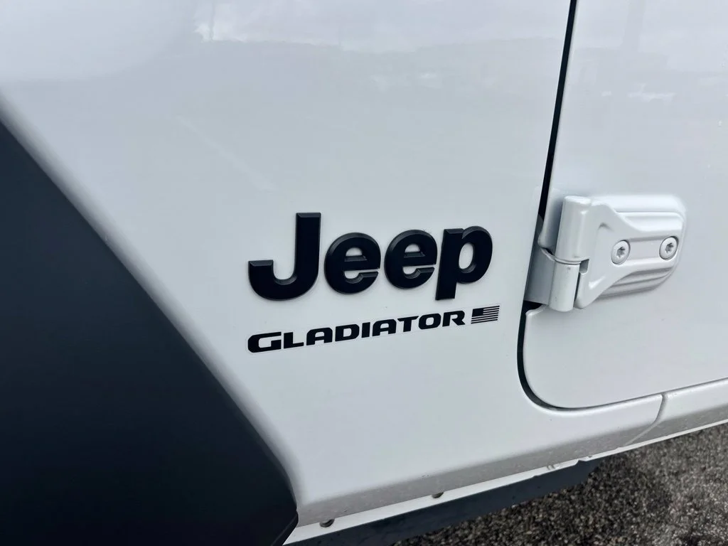 Used 2026 White Jeep Sport image 19