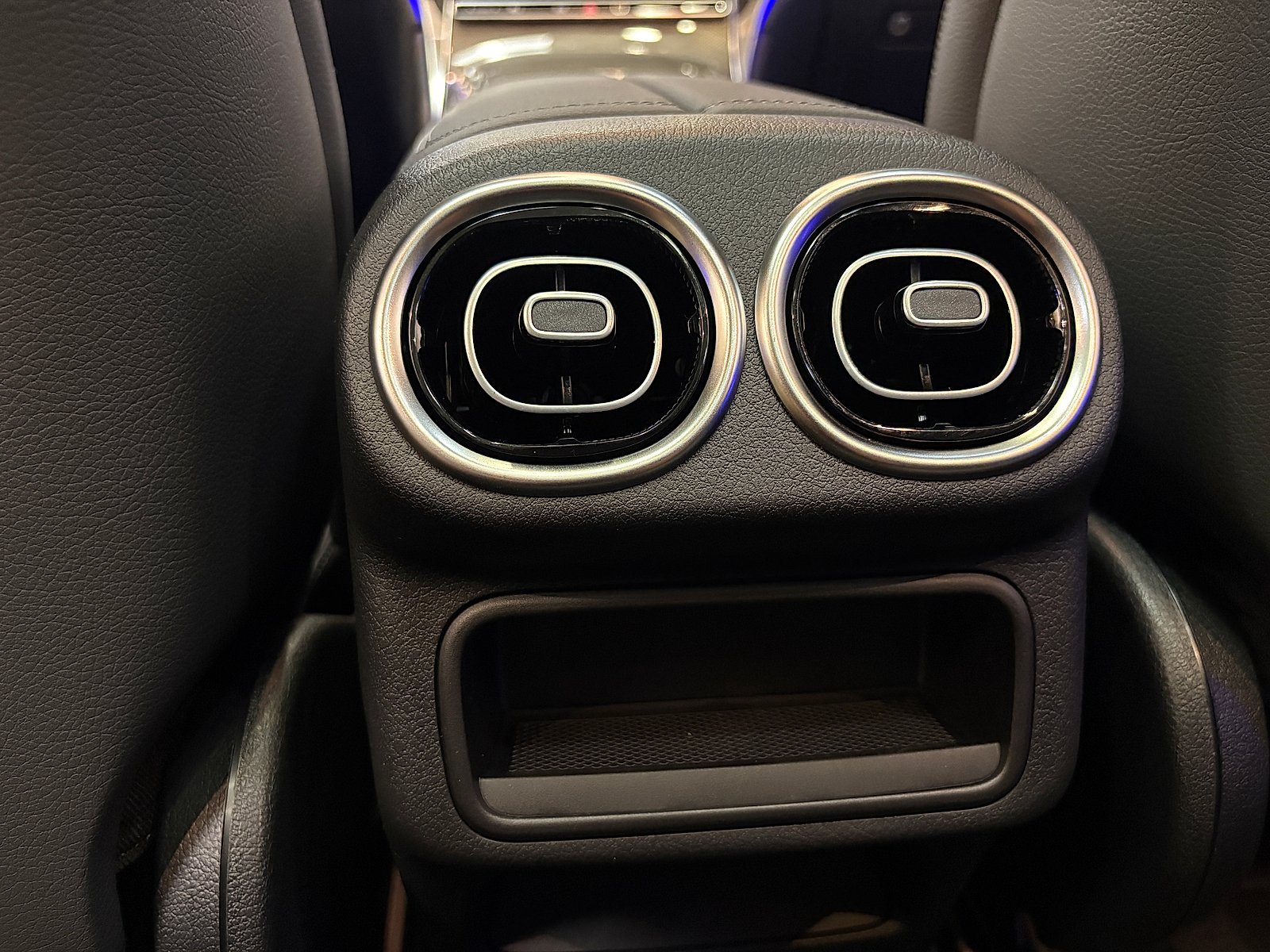 New 2027 MANUFAKTUR exclusive graphite grey magno Mercedes-Benz GLC 300 image 21