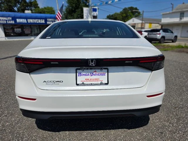 Certified Used 2024 Platinum White Pearl Honda EX image 4