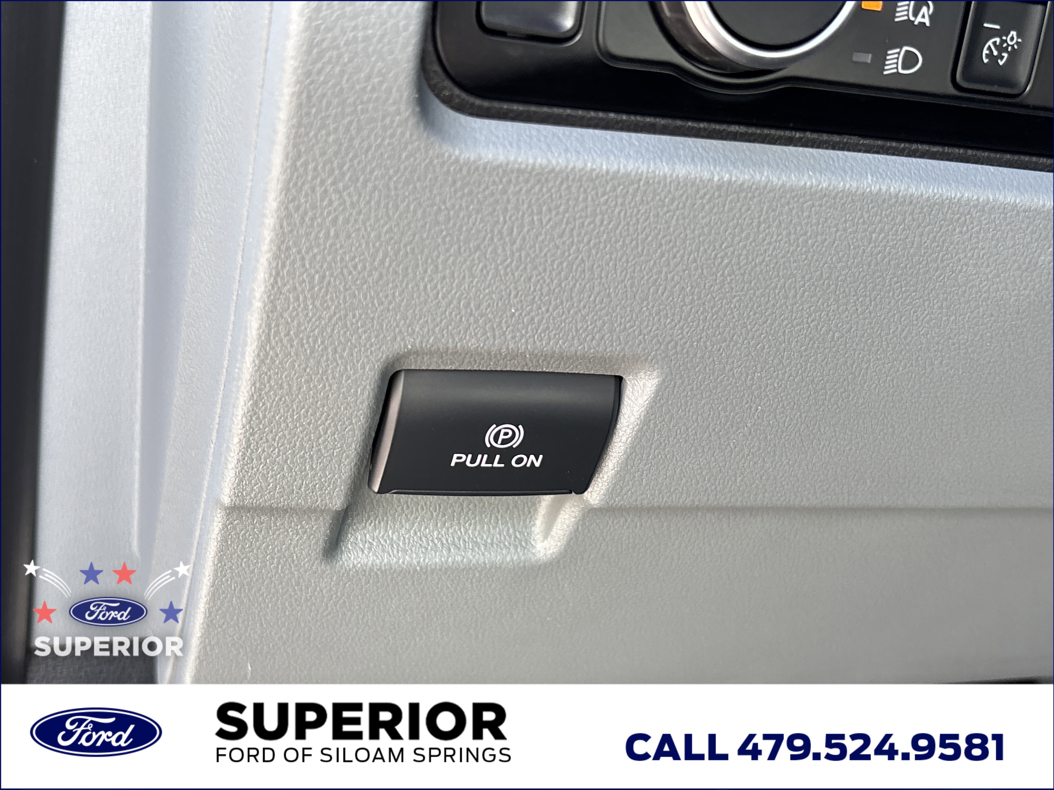 Used 2023 Oxford White Ford XL Crew Cab 4WD image 22