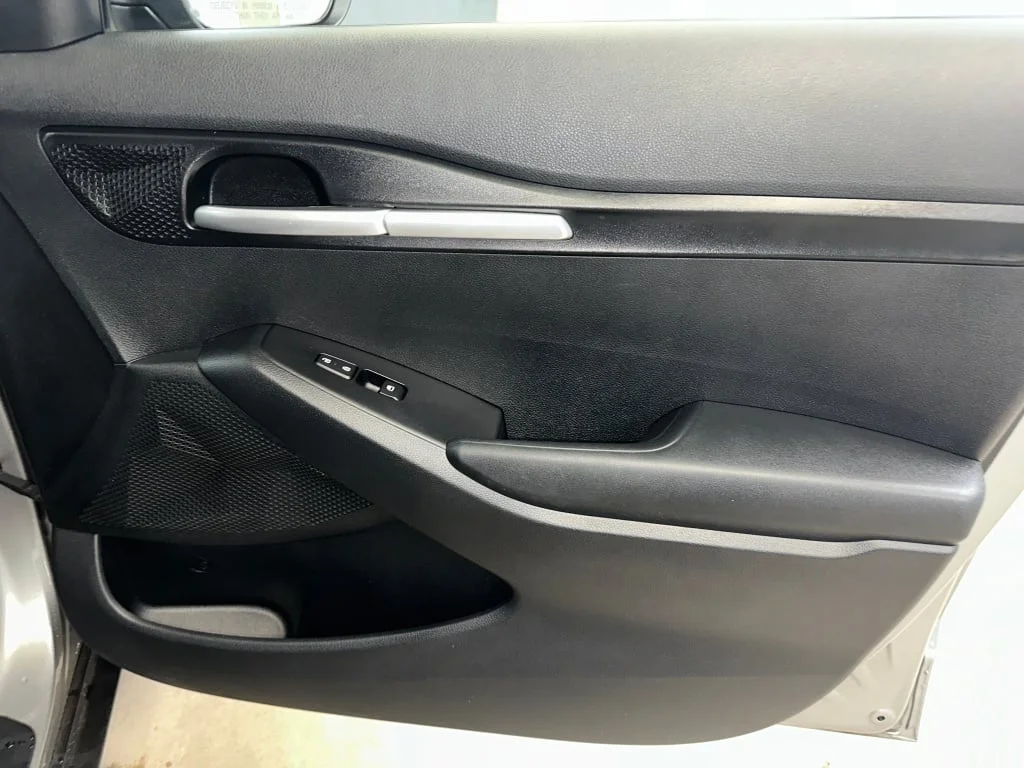 Certified Used 2024 Steel Gray Kia LX image 27