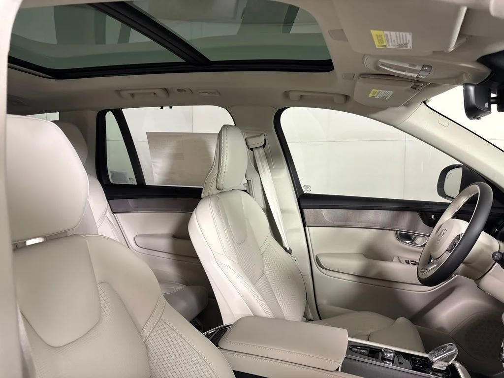 New 2026 Vapour Grey Volvo Ultra image 17