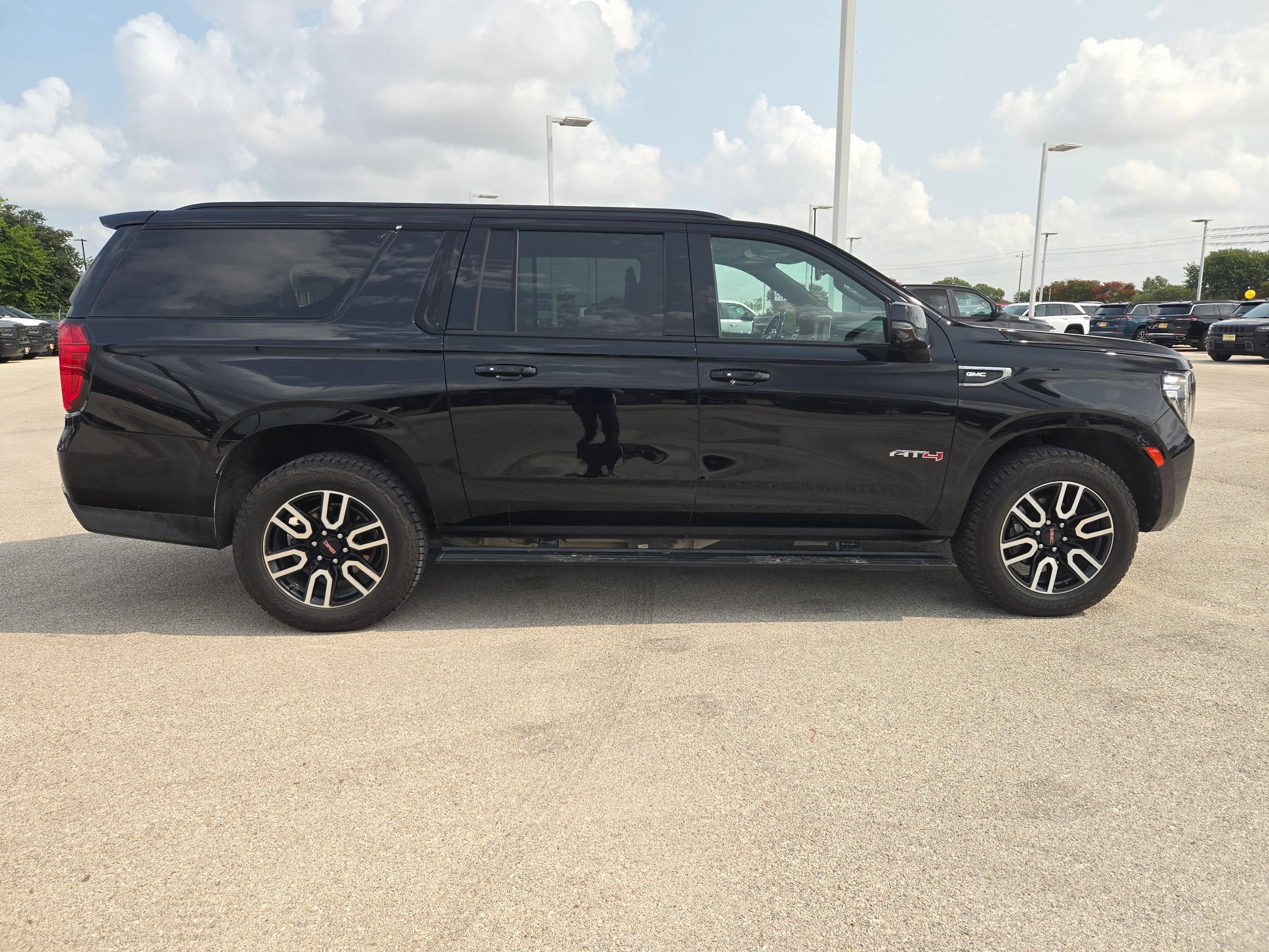 Used 2021 Onyx Black GMC AT4 image 2