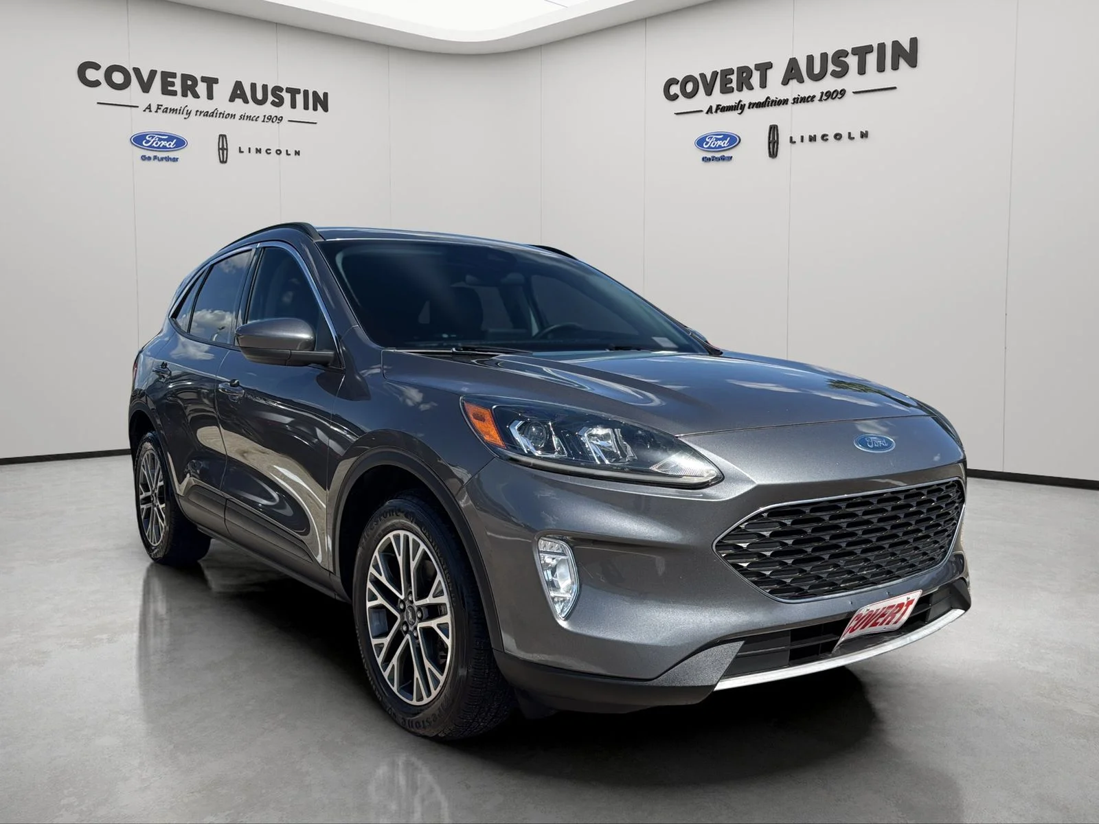 Used 2021 Gray Ford SEL image 7