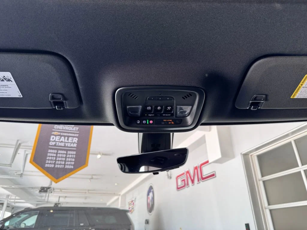 2023 Chevrolet Traverse RS - Photo 26