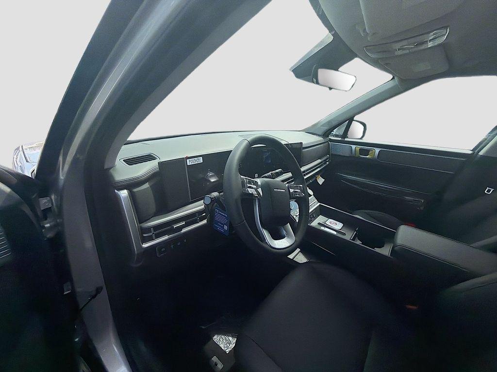 New 2026 Shimmering Silver Hyundai SEL FWD image 7