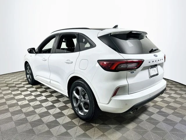 Certified Pre-Owned 2023 Ford Escape ST-Line