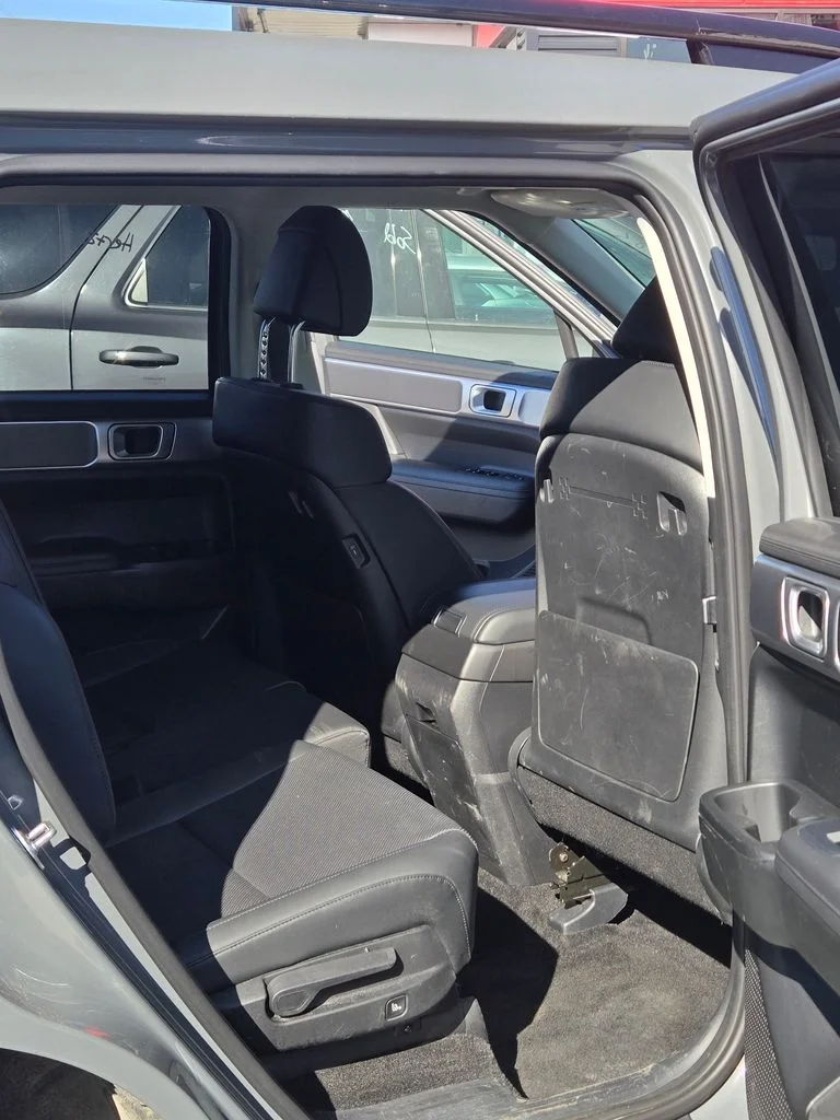 Used 2024 Gray Hyundai SEL image 9