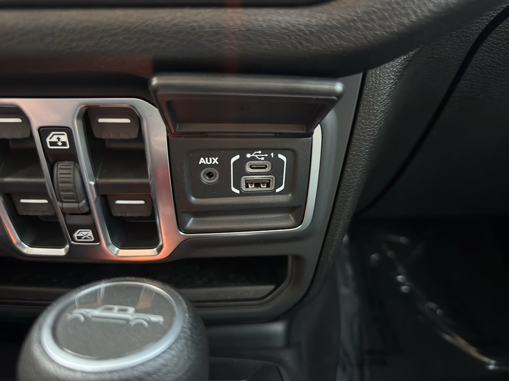 New 2026 Hydro Blue Pearlcoat Jeep Sport S image 40