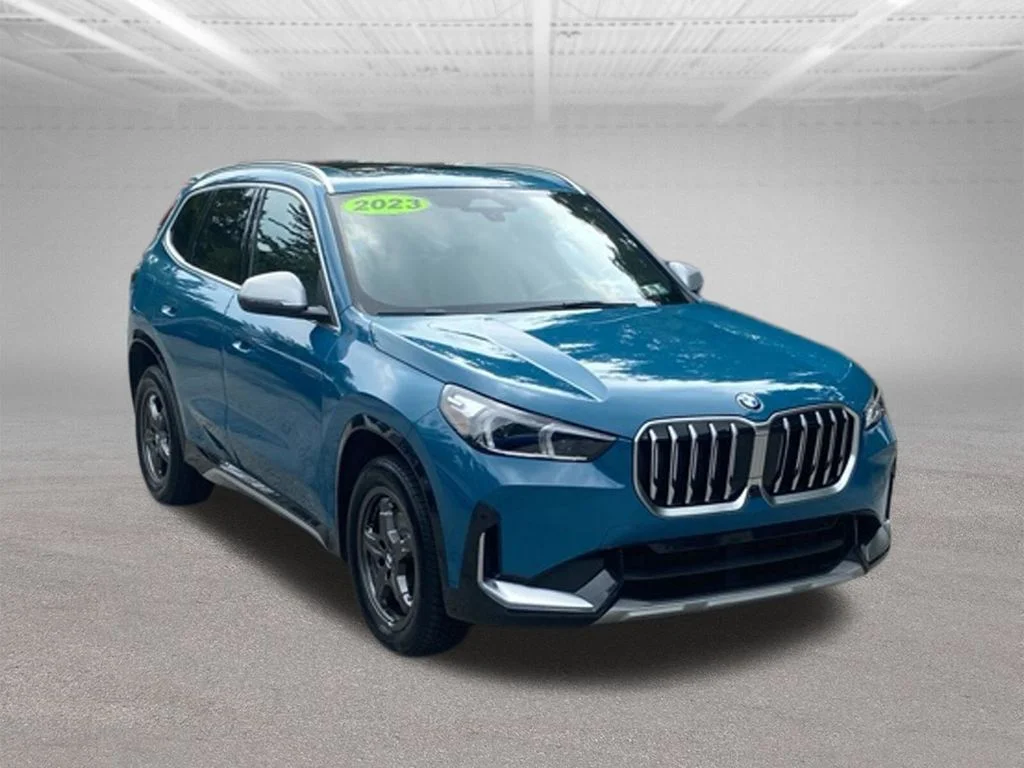 Used 2023 Blue BMW xDrive28i image 8