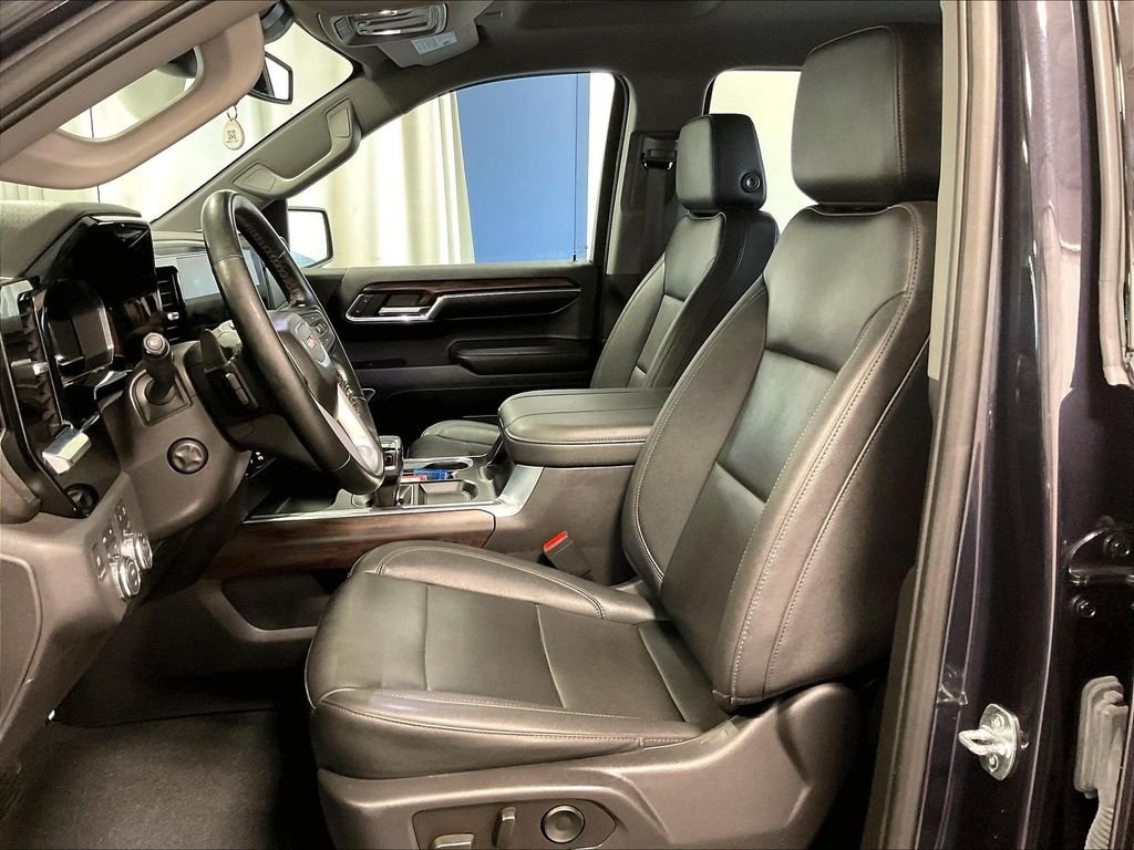 Used 2023 Silver GMC SLT image 10