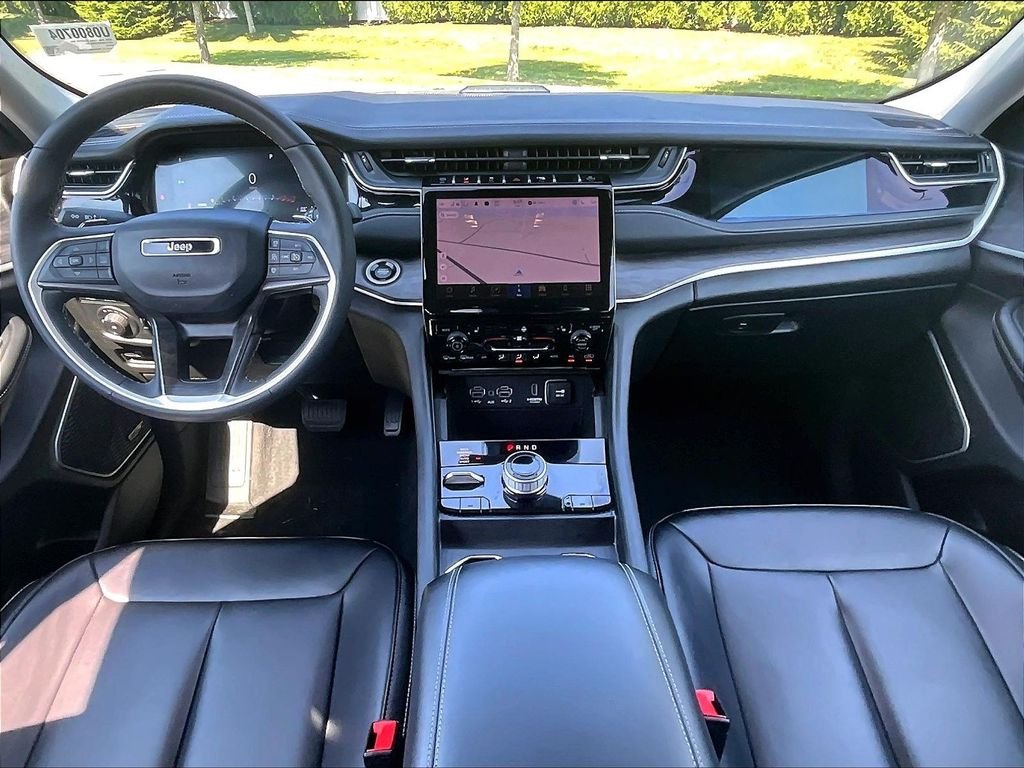 Used 2023 White Jeep 4xe image 21