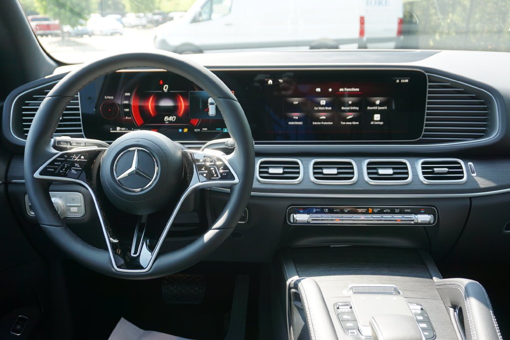 New 2026 Obsidian Black Metallic Mercedes-Benz GLE 350 image 54