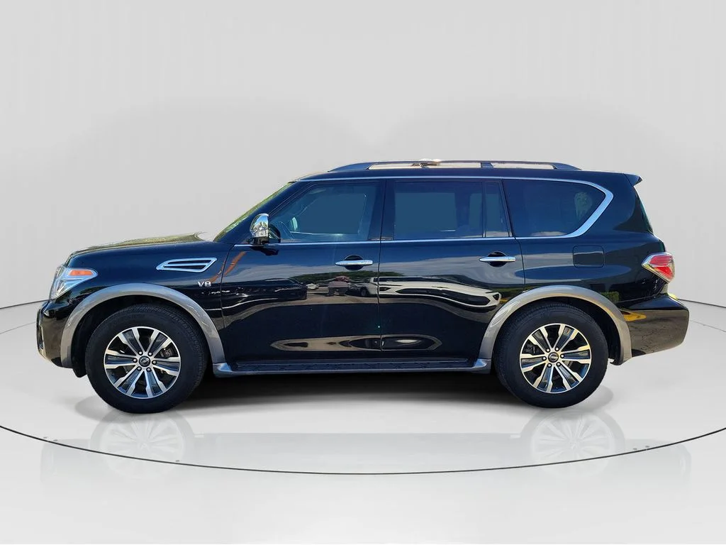 Used 2018 Black Nissan SL image 4