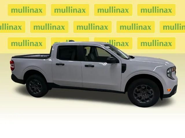 New 2026 Oxford White Ford XLT image 2