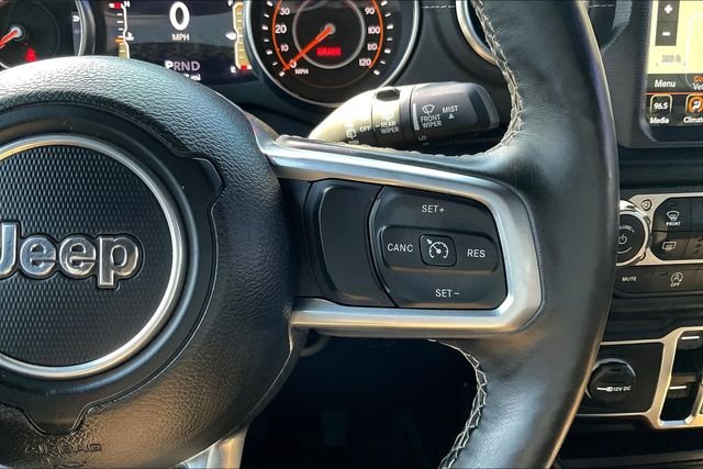 Used 2020 Silver Jeep Unlimited Sahara image 13