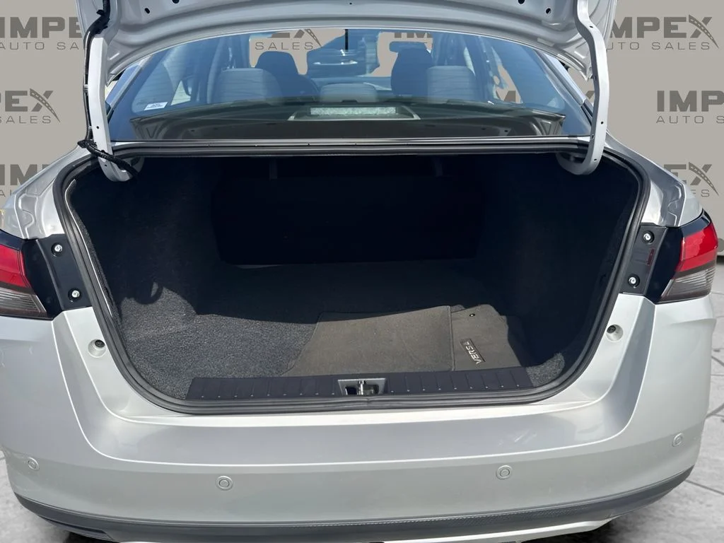 Used 2024 Silver Nissan 1.6 S image 21