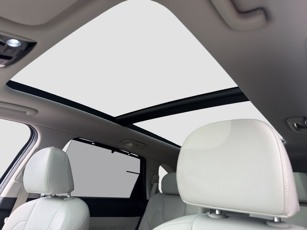 Used 2023 Black Kia SX Prestige image 27