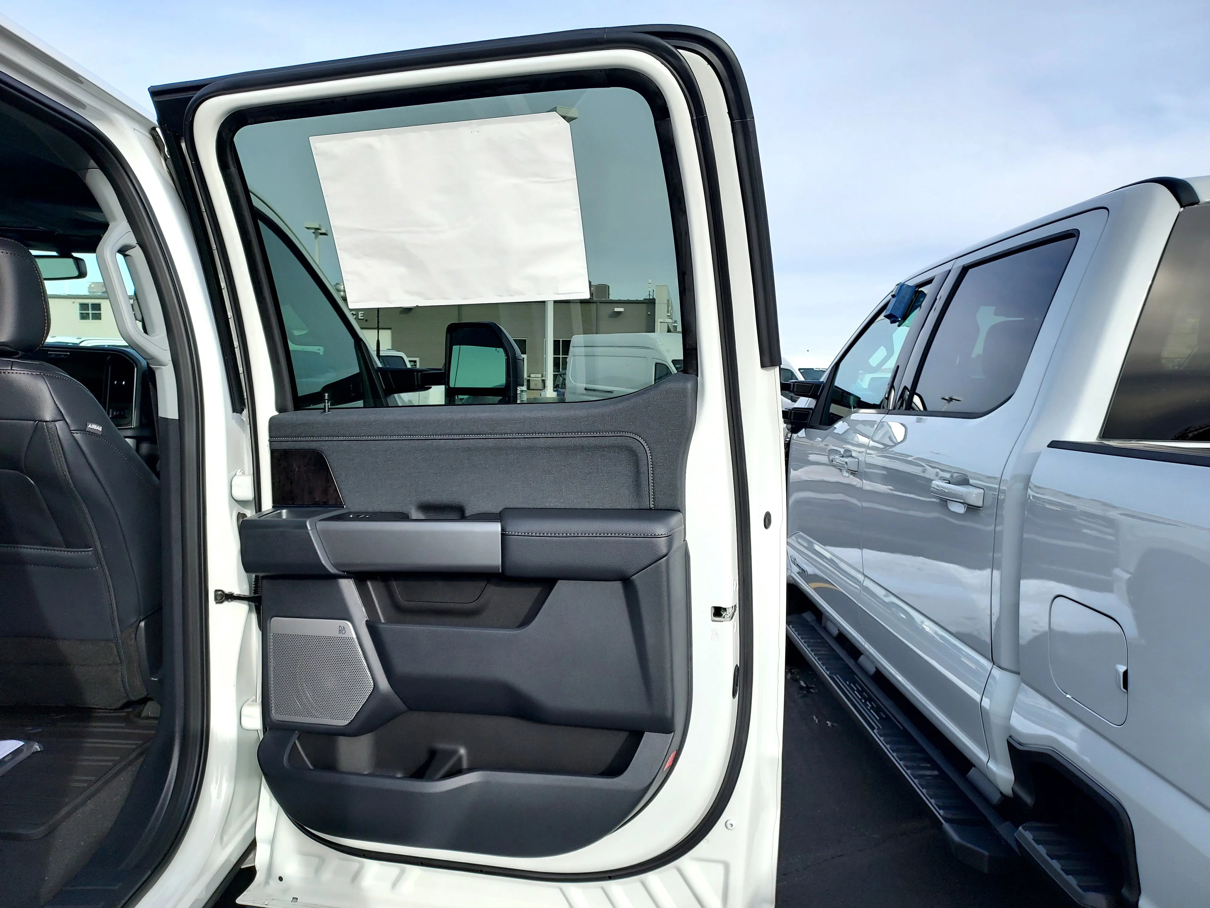 New 2026 Star White Metallic Tri-Coat Ford LARIAT image 22